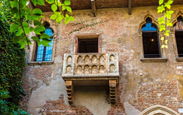 shutterstock_359405837